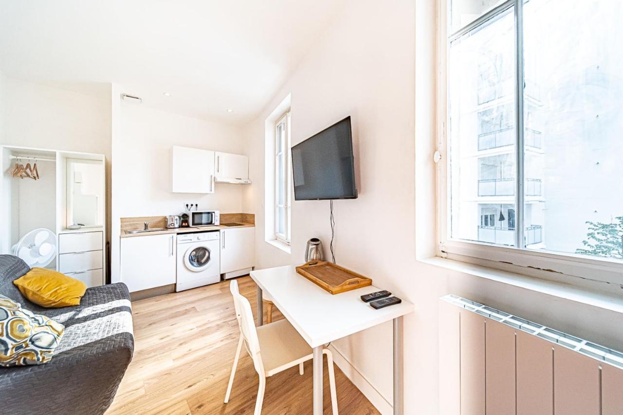Le Debourg - Studio Tout Proche Metro B Lyon Eksteriør billede